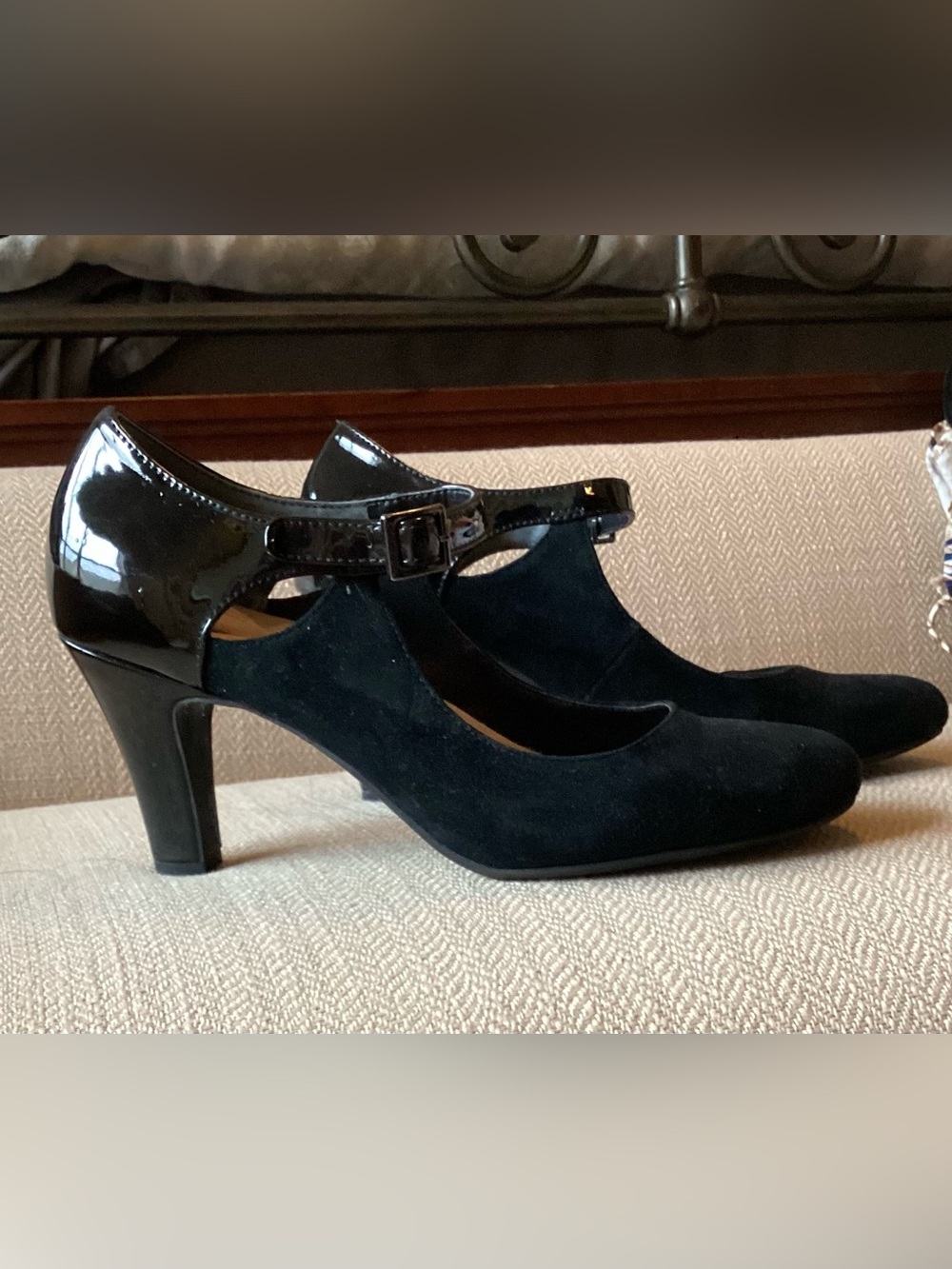Giani Bernini Black Suede and Patent Mary Jane Heels